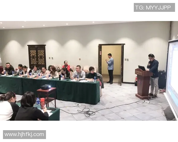 重庆羽毛球队转型之路探索新机遇与挑战的奋斗历程 重庆羽毛球队转型之路探索新机遇与挑战的奋斗历程